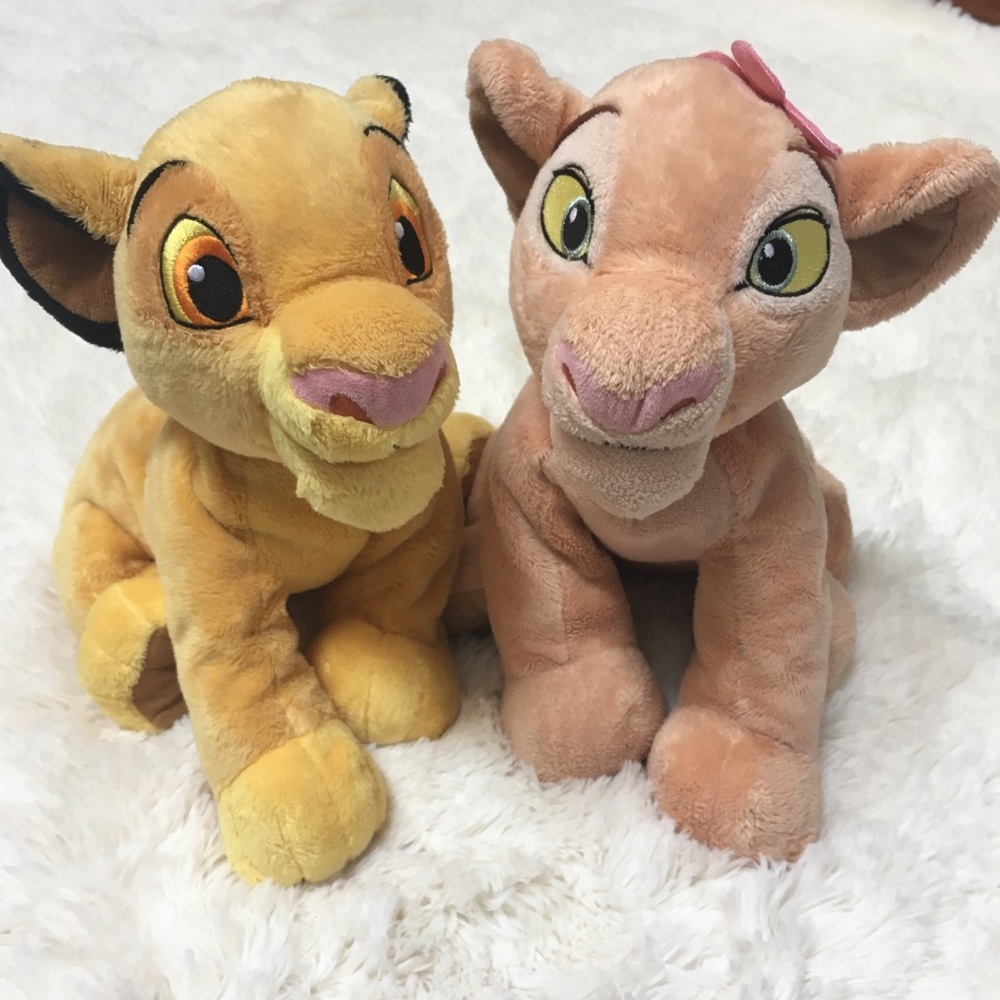 Disney store plush Simba and Nala